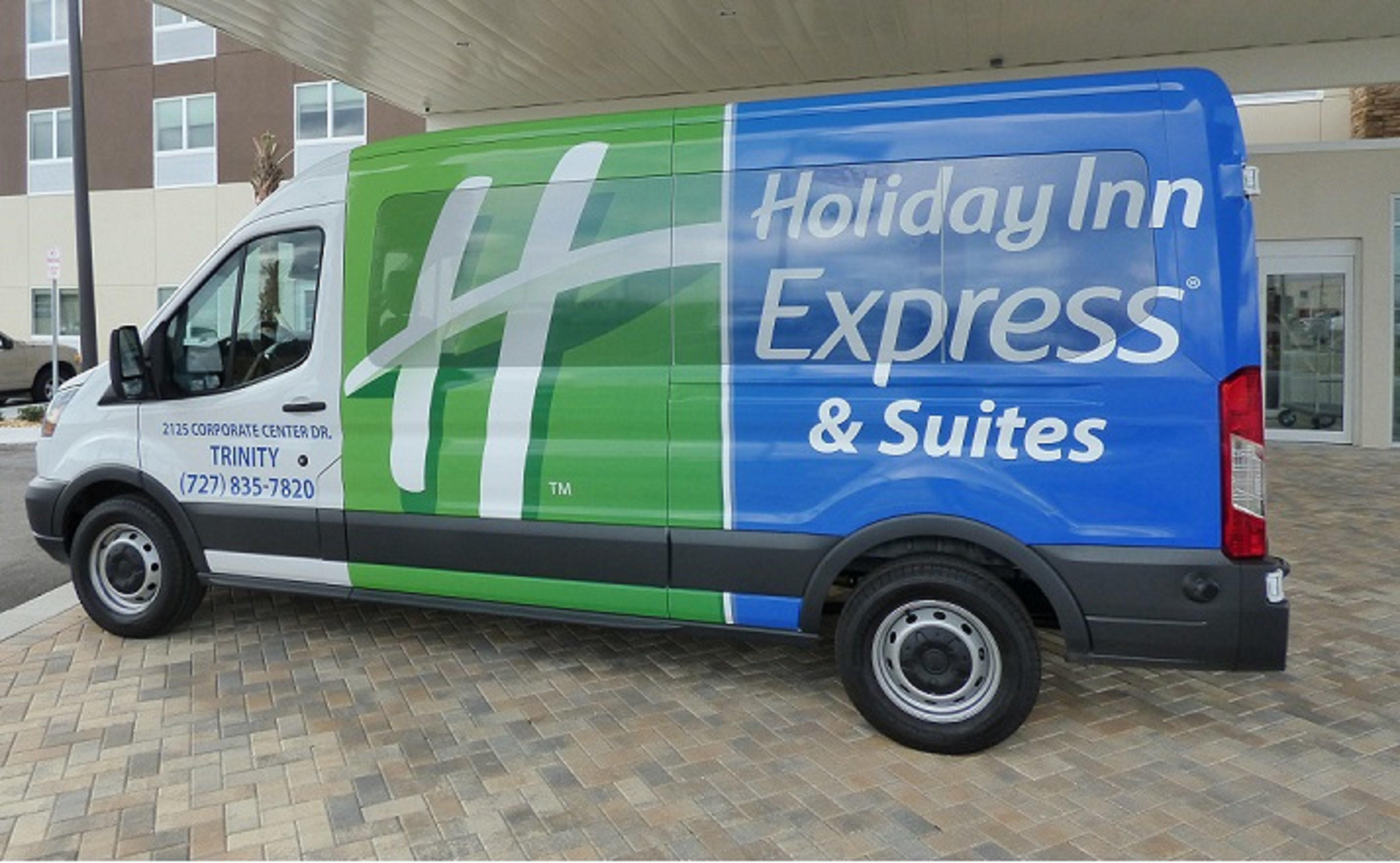 Hotel Holiday Express & By Ihg 2*