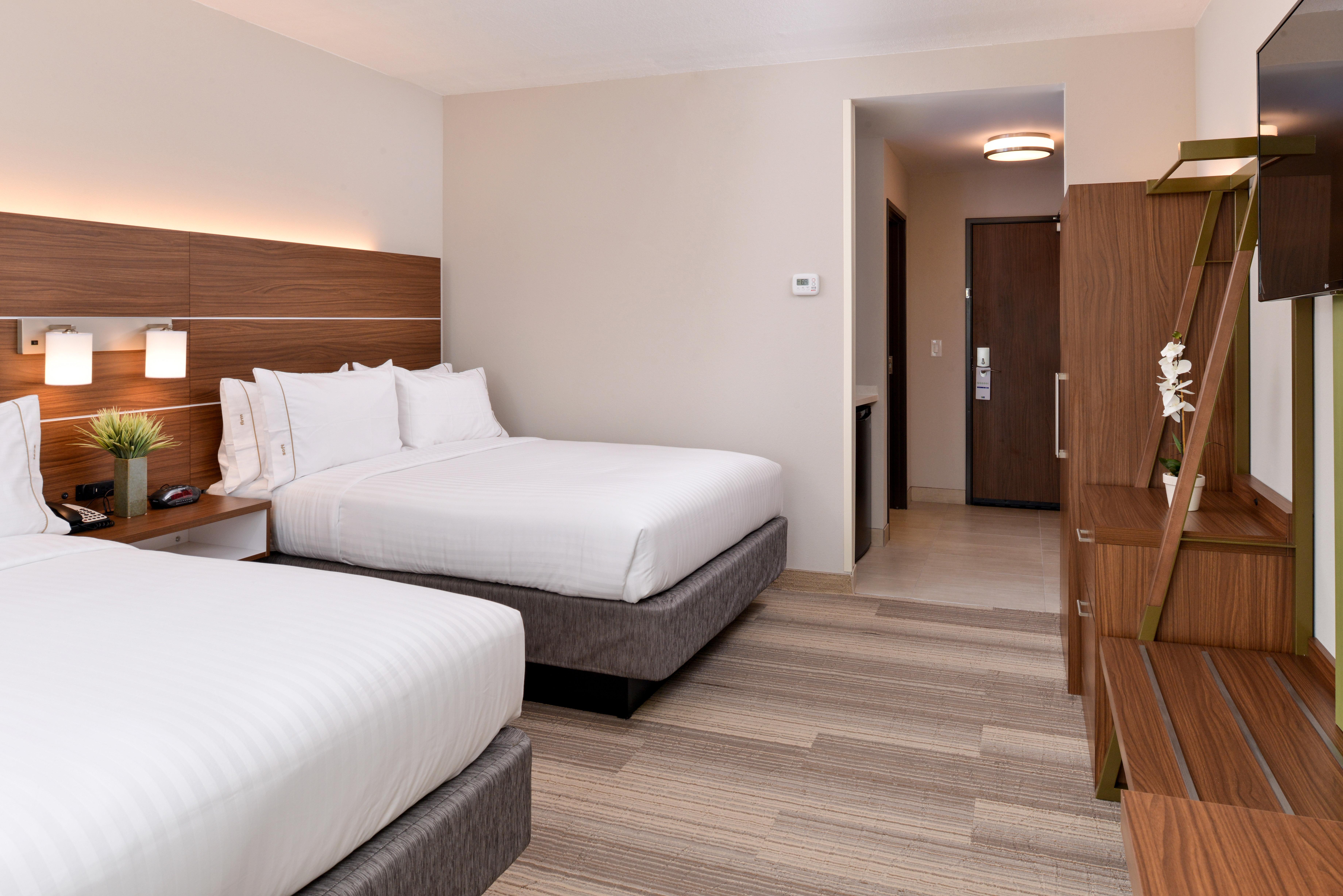 Holiday Express & By Ihg Trinity