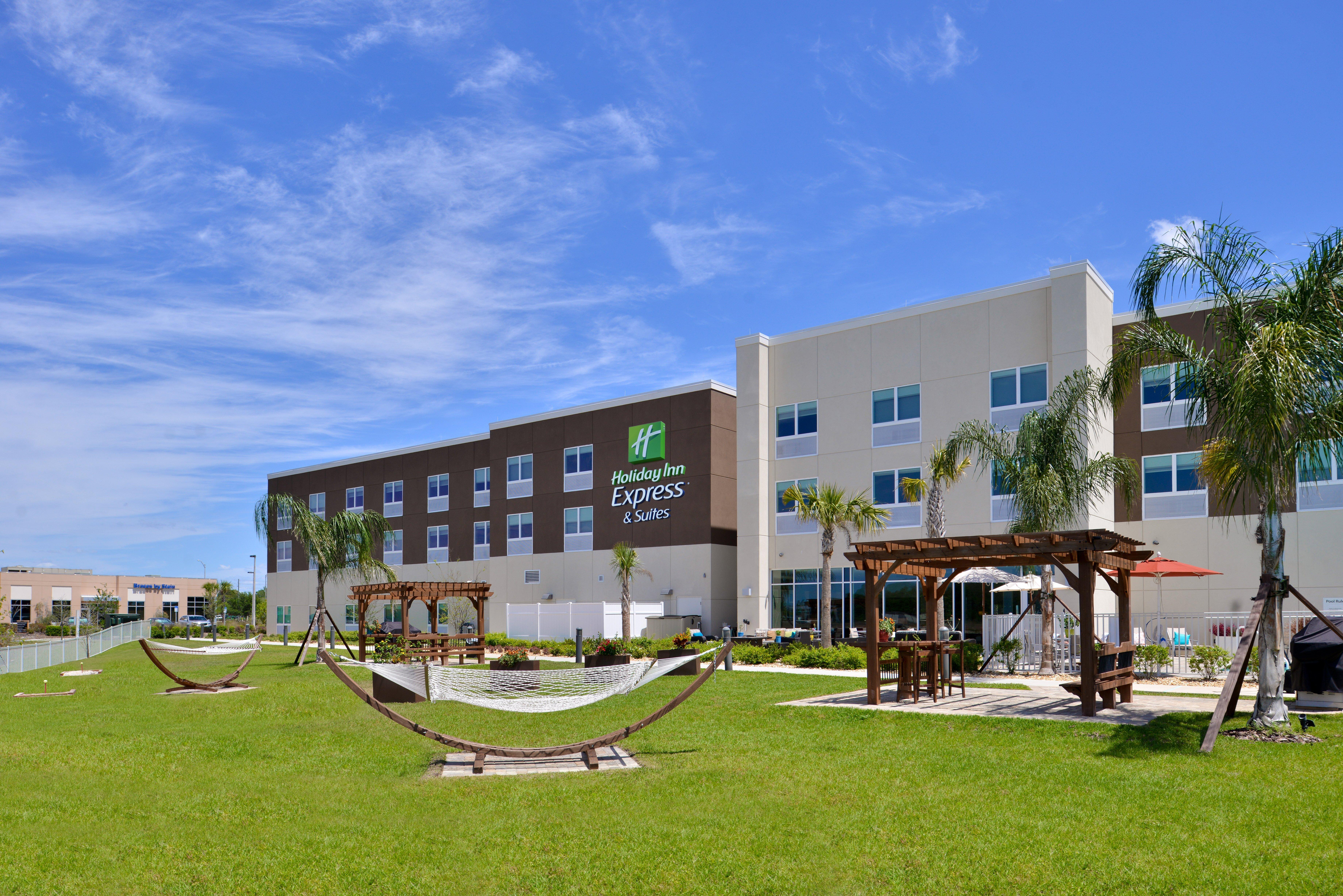 Holiday Express & By Ihg Hotel 2*