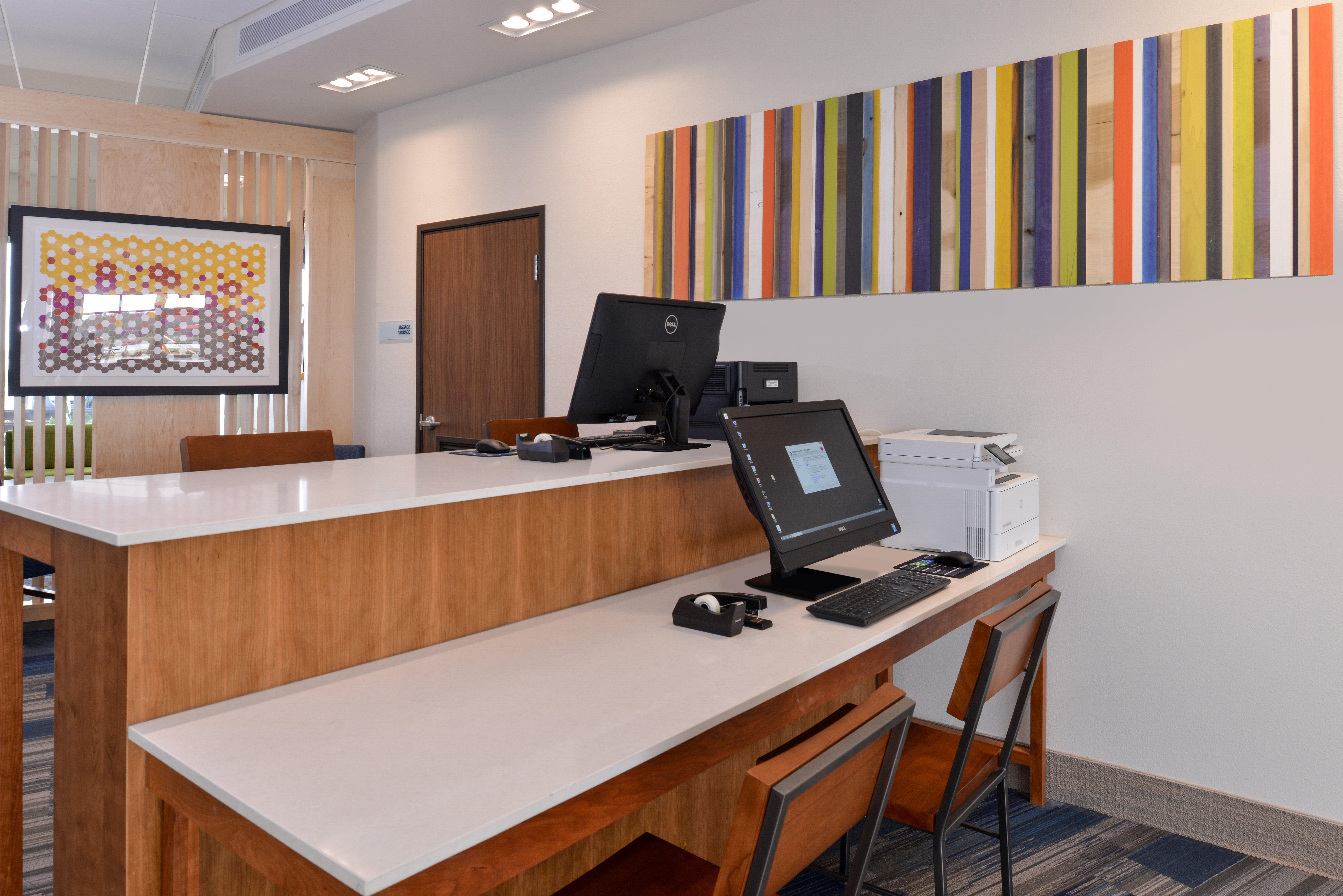 Hotel Express & By Ihg