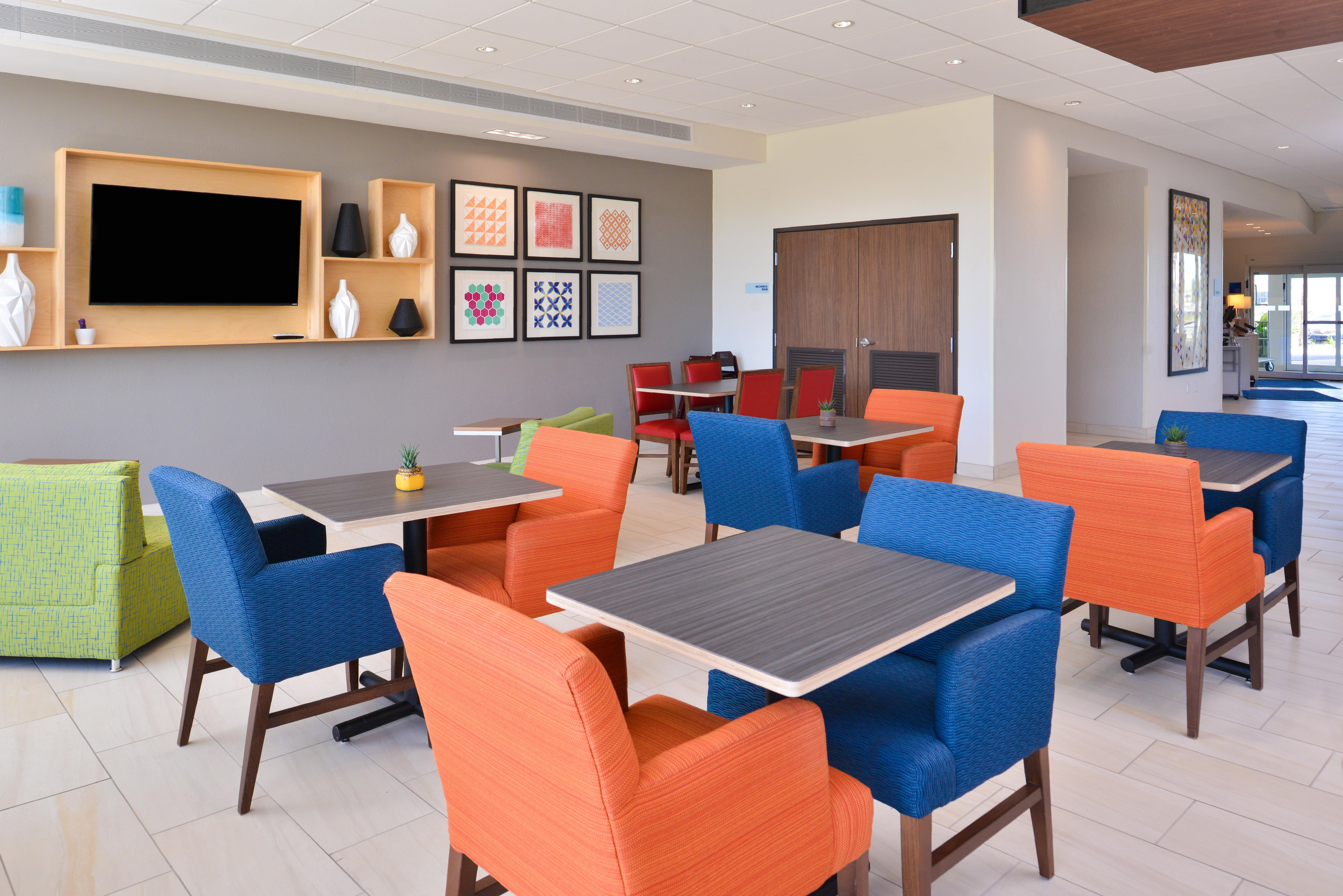 Hotel Express & By Ihg 2*