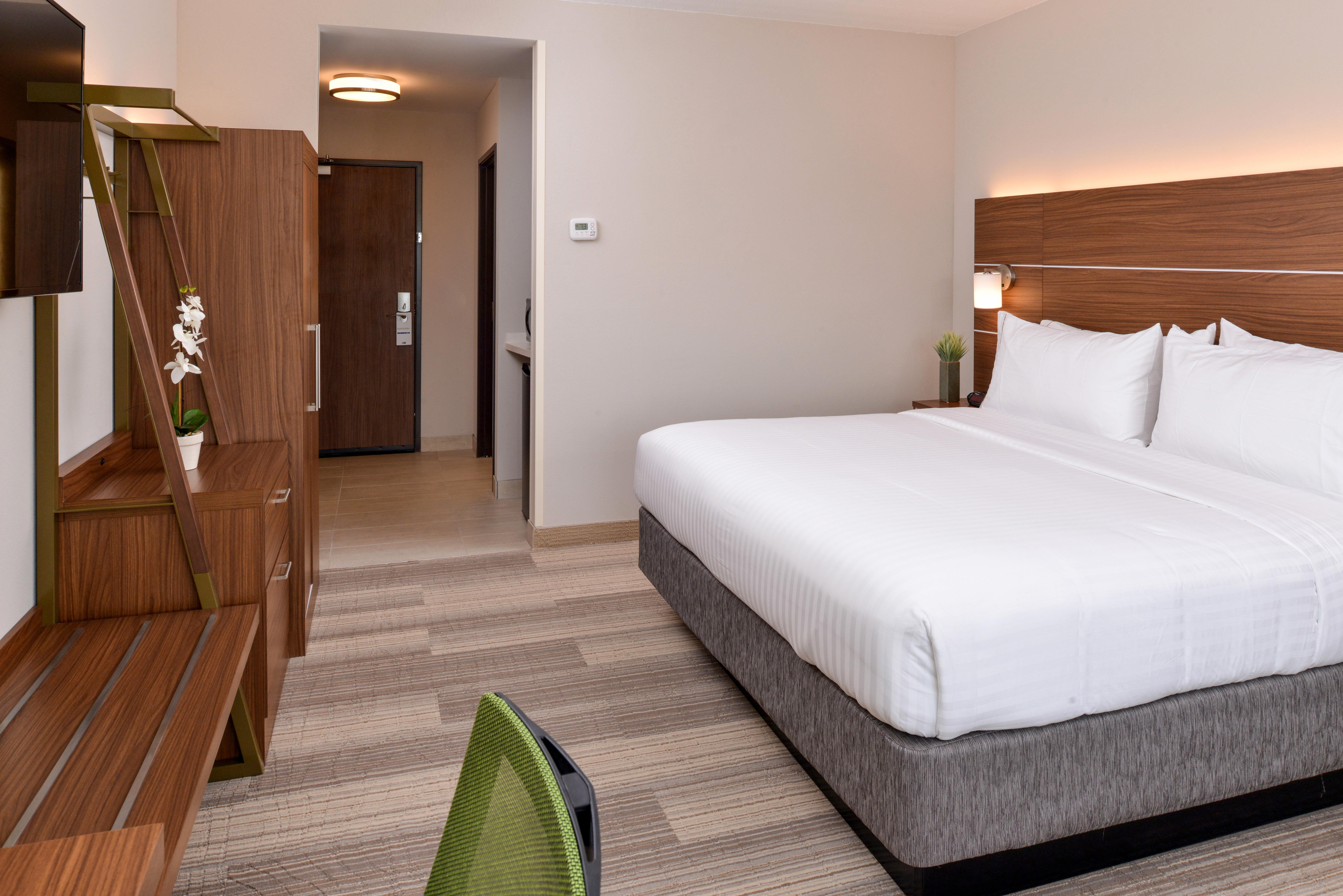 Hotel Express & By Ihg 2*