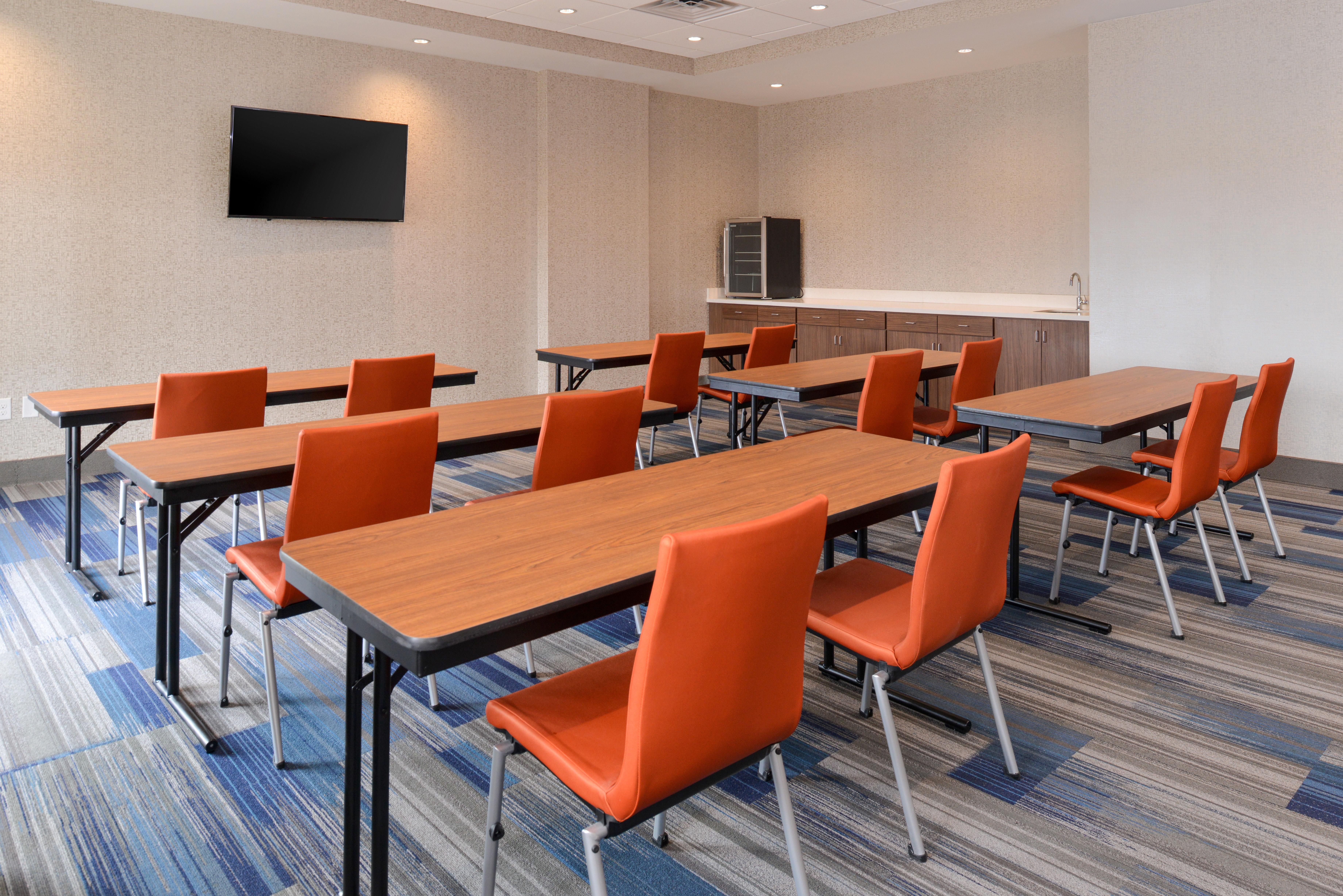 Hotel Express & By Ihg