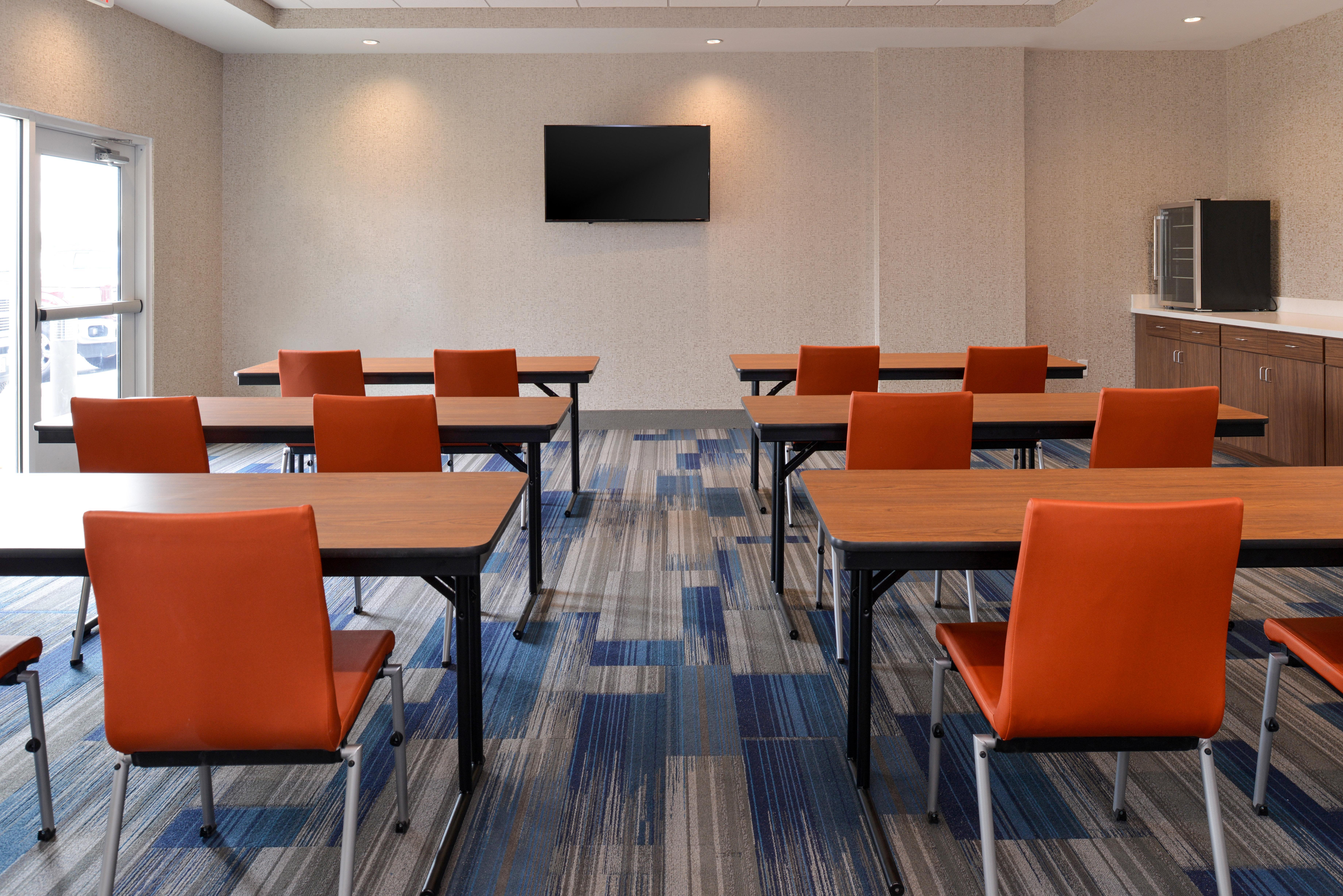 Hotel Express & By Ihg Trinity
